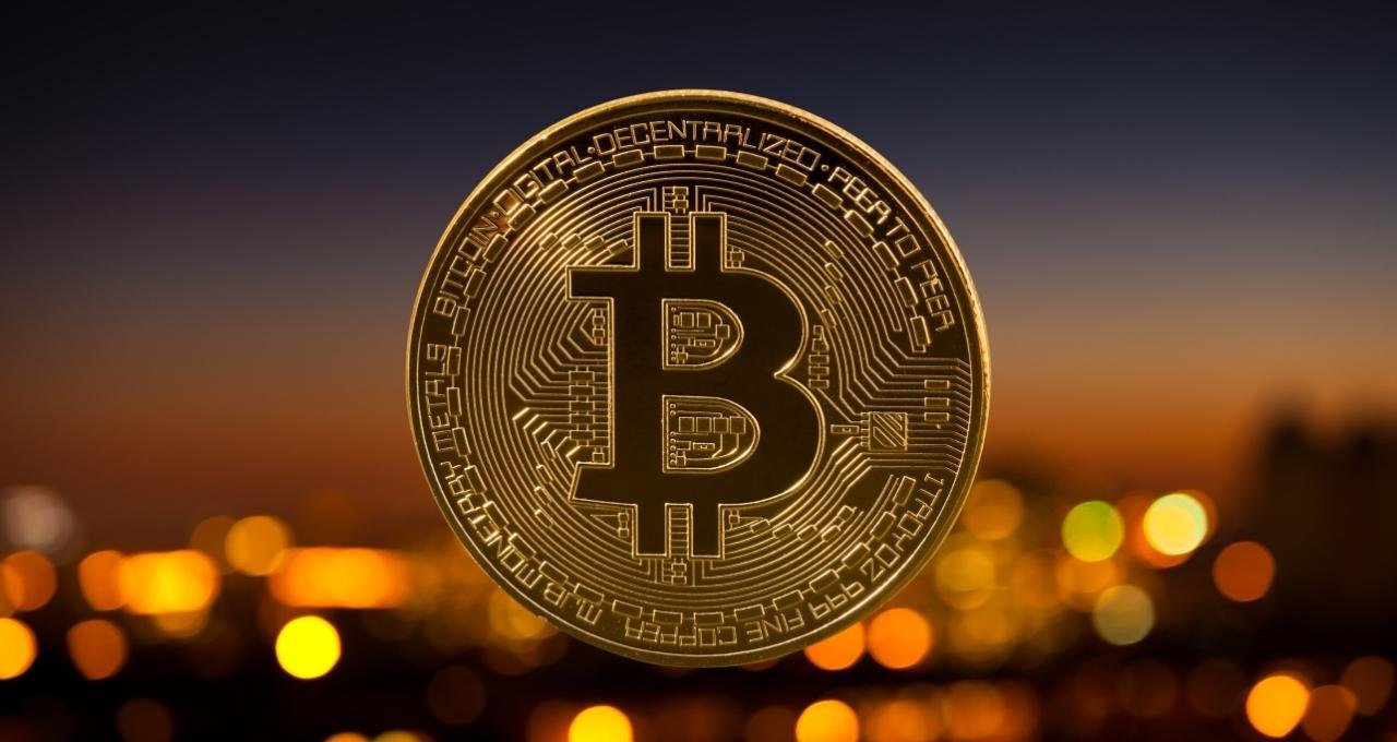 Do Zero à Lenda: A Incrível História do Bitcoin e Como Ele Desafiou o Sistema Financeiro